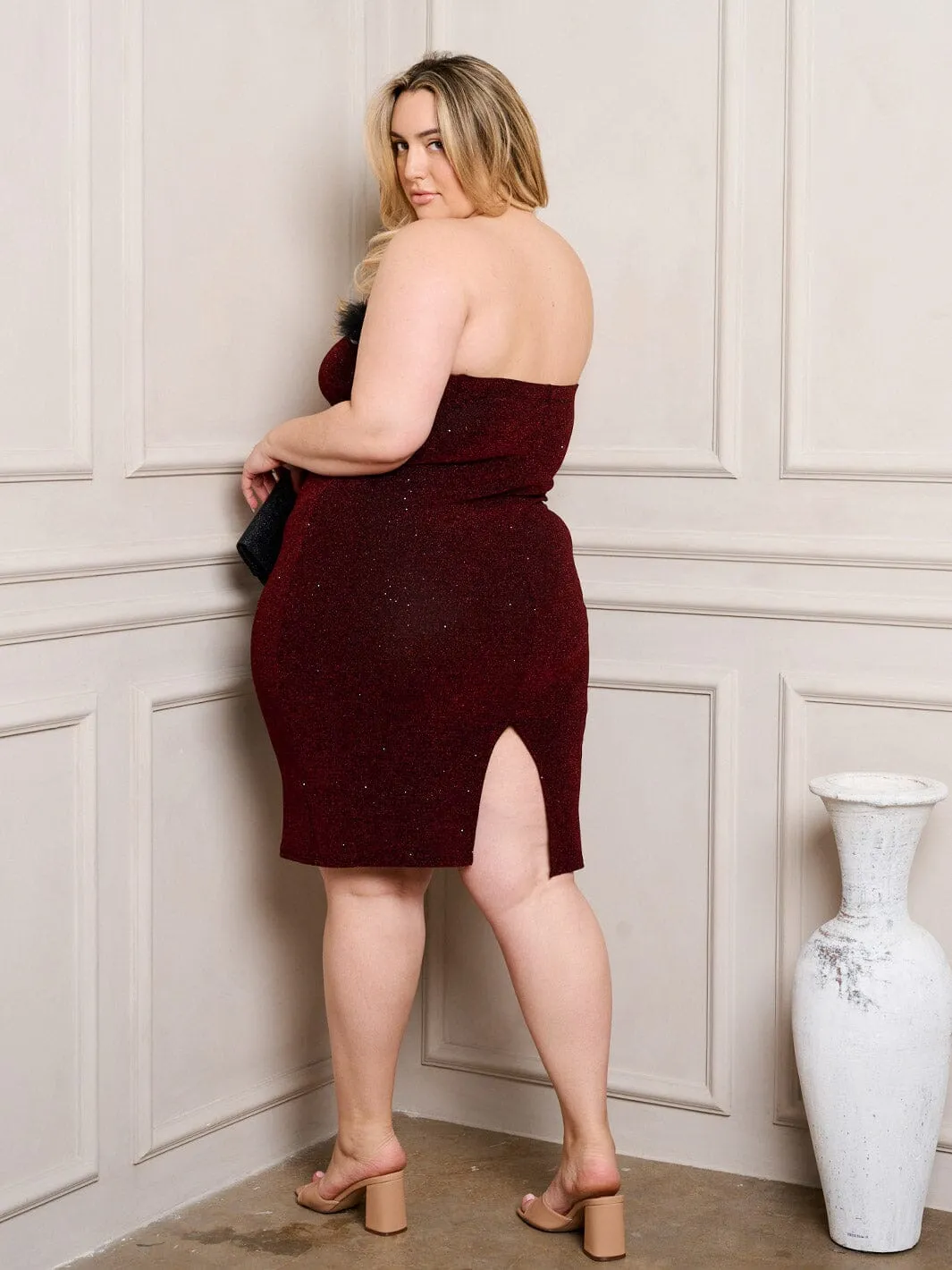 PLUS SIZE SLEEVELESS BODYCON SHIMER MINI DRESS