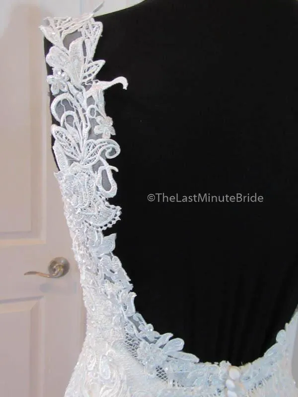 Private Collection Hannah 18047 size 8