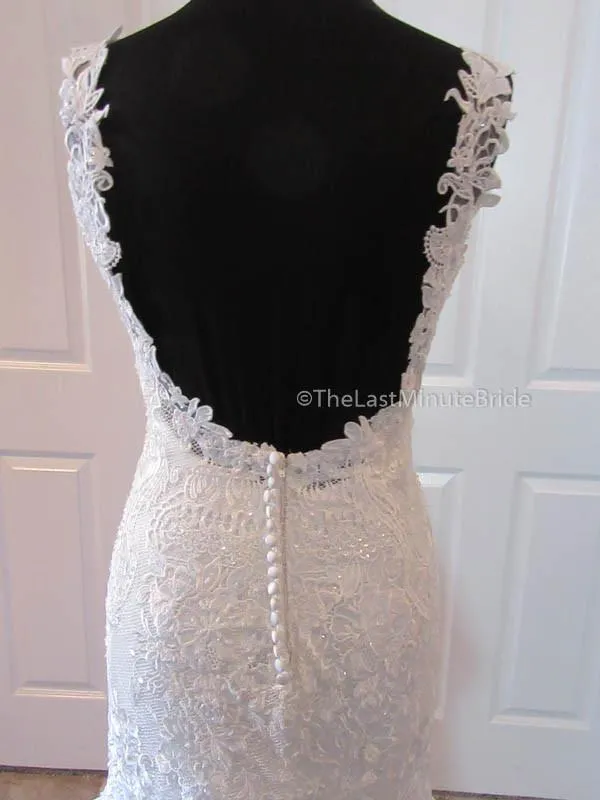 Private Collection Hannah 18047 size 8