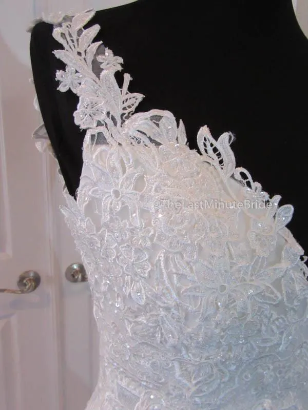 Private Collection Hannah 18047 size 8