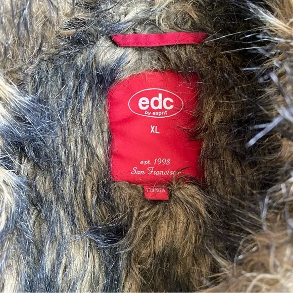 Rare EDC by Esprit faux fur vest Size XL rans small