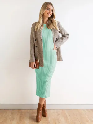 Ribbed Bodycon Midi Dress with Sleeveless Design