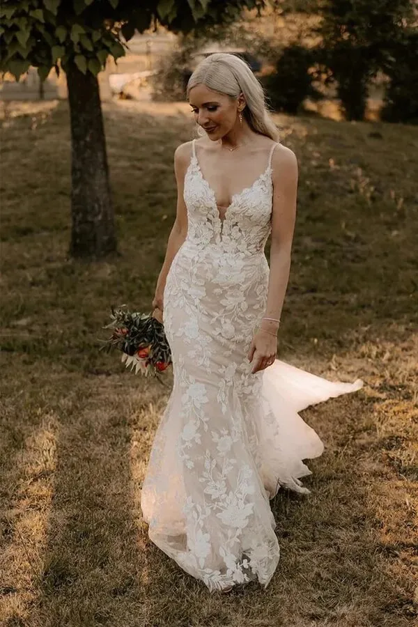 Roycebridal Mermaid Tulle V-neck Wedding Dresses With Appliques, Bridal Gown, MW977