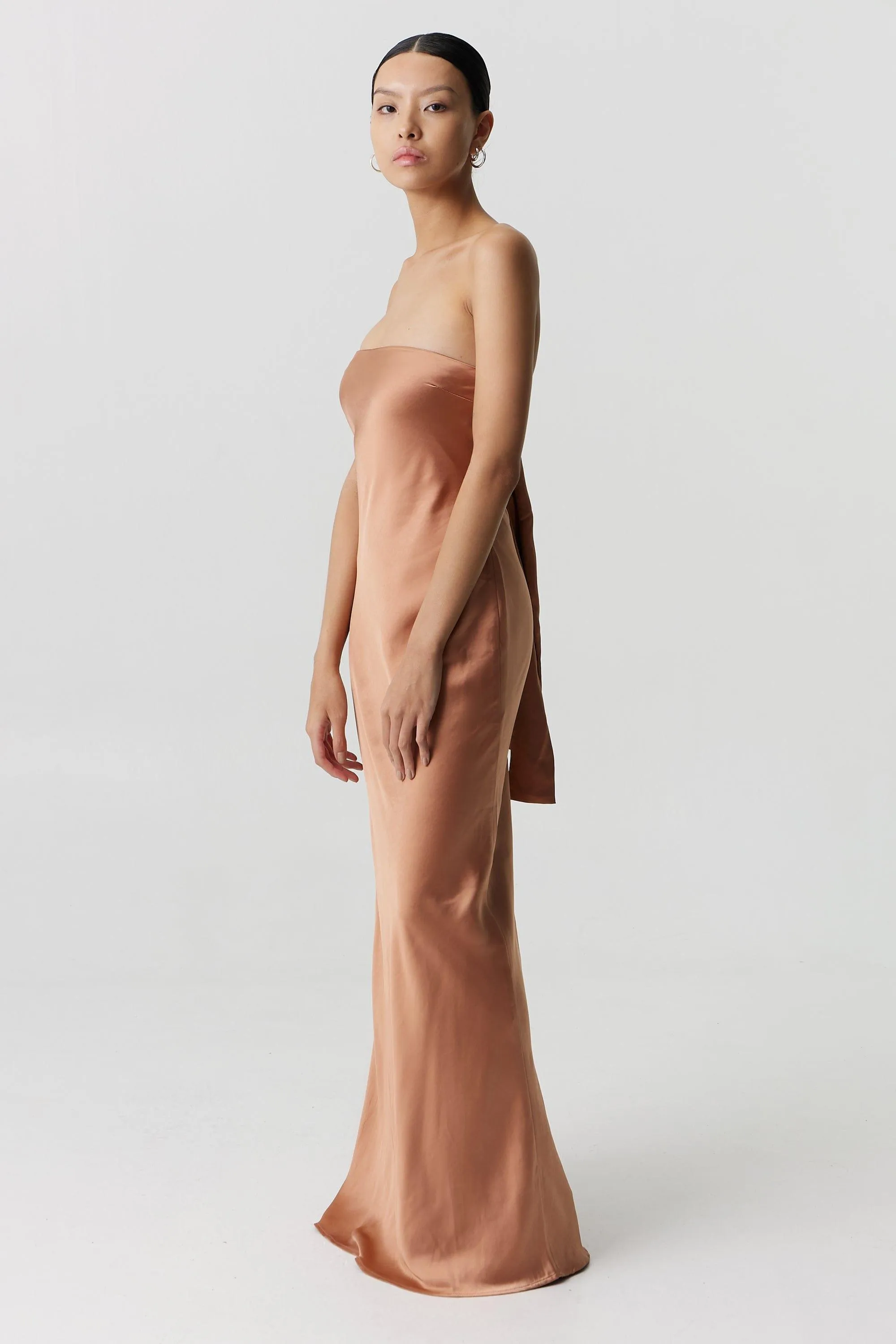 SATIN TIE BACK STRAPLESS MAXI | ROSÉ