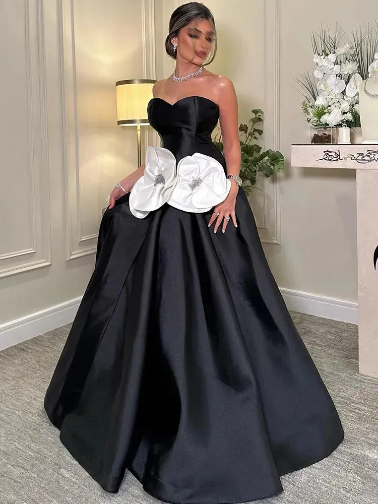 Sexy A-Line Prom Gowns Sweetheart Black White Floral Beaded Party Evening Dress Floor Length Saudi Formal Occasion Gown