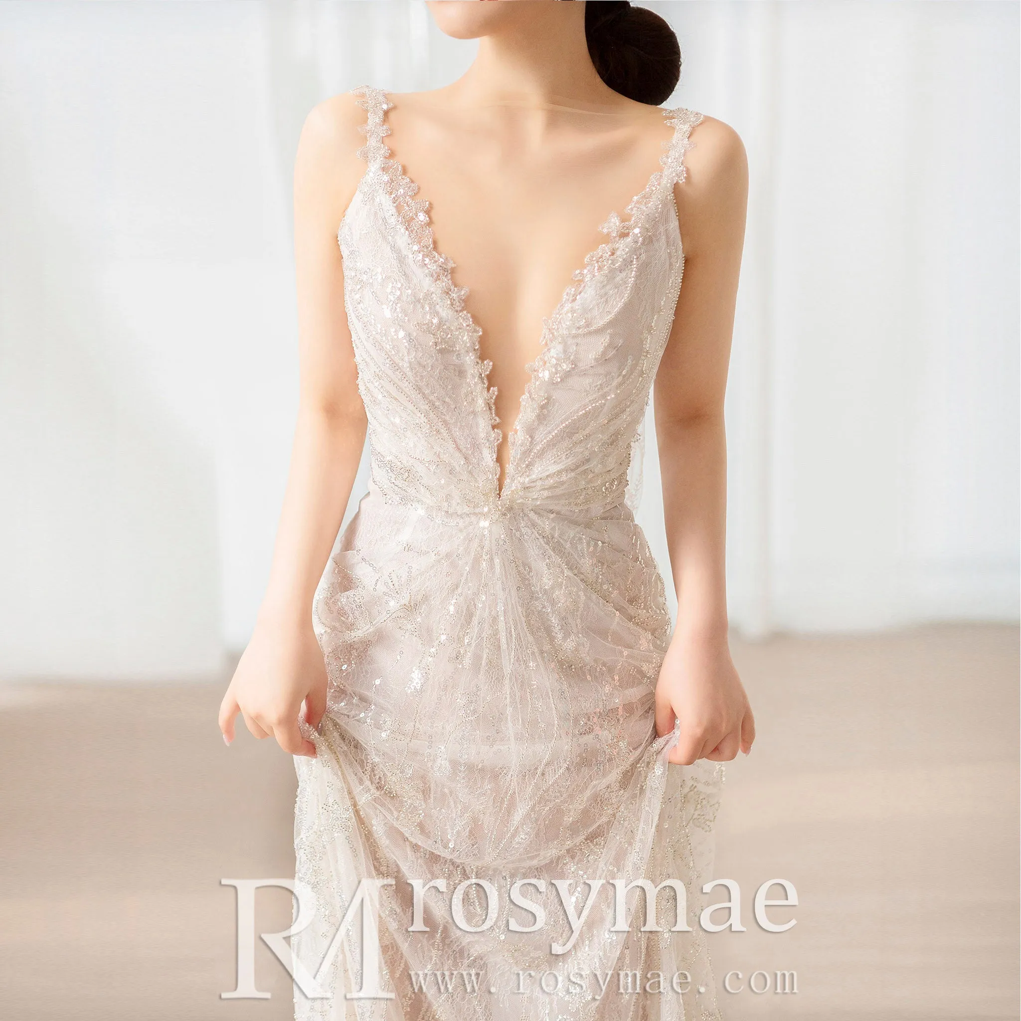 Sheer Sparkly V-Neck Lace Sheath Wedding Dress with Open Back