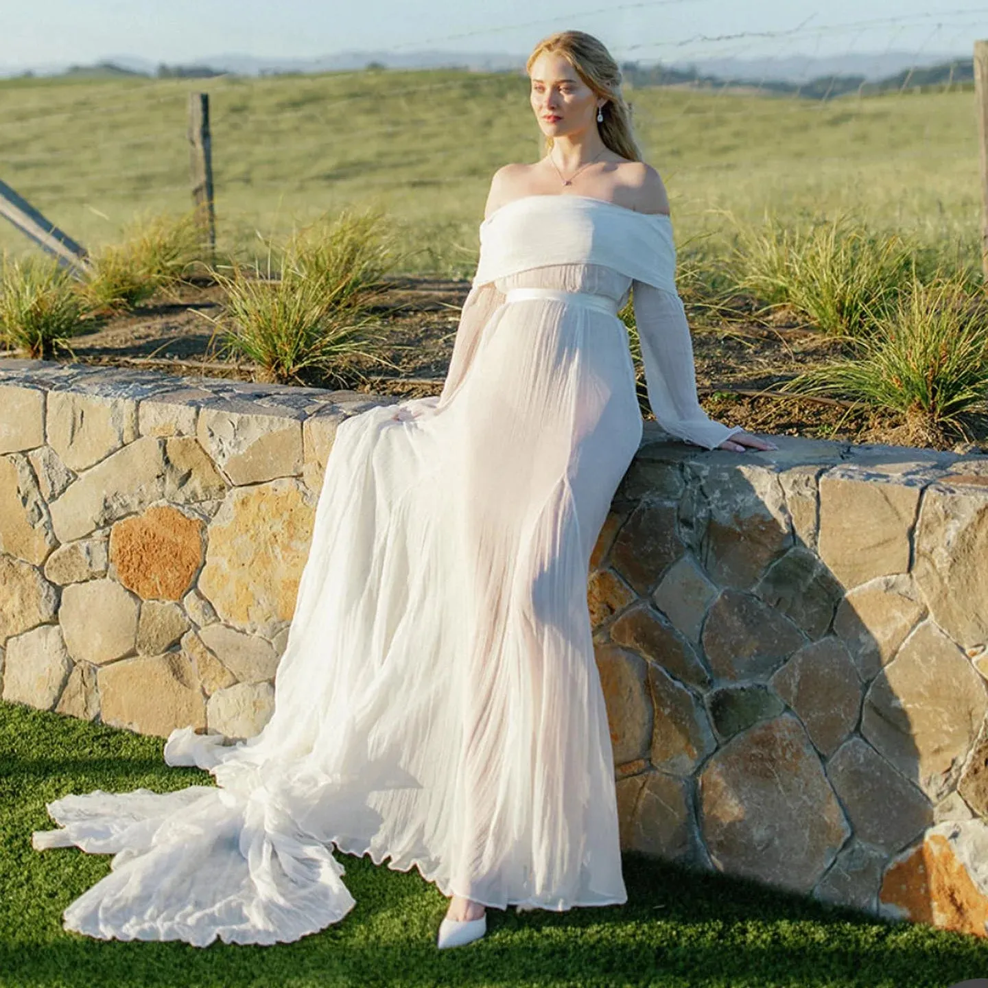 Simple Gauze Straight Off Shoulder Long Sleeves Wedding Dress Customized See Through Belted Soft Thin Plus Size Bridal Gowns