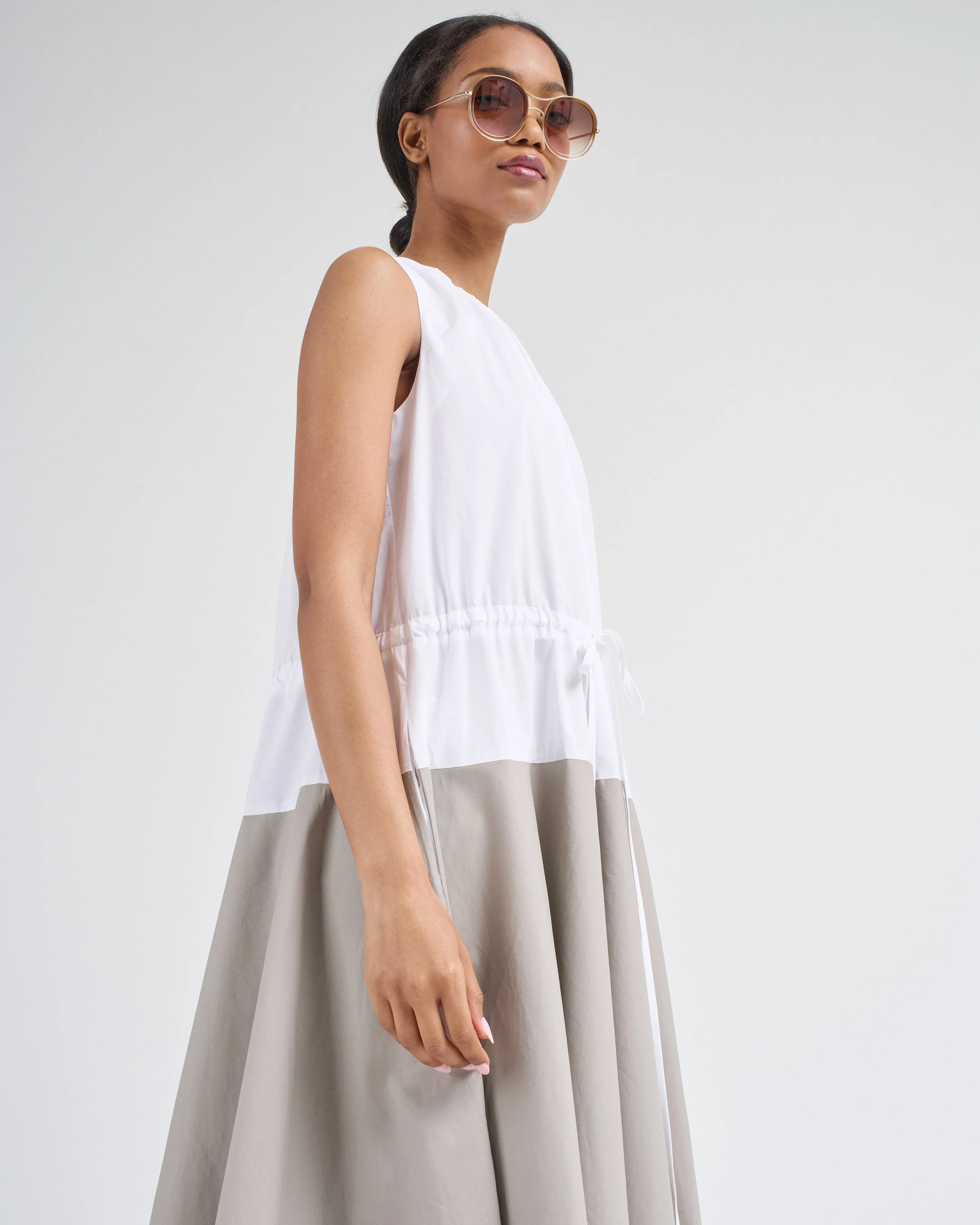sleeveless ruched dress with tie
