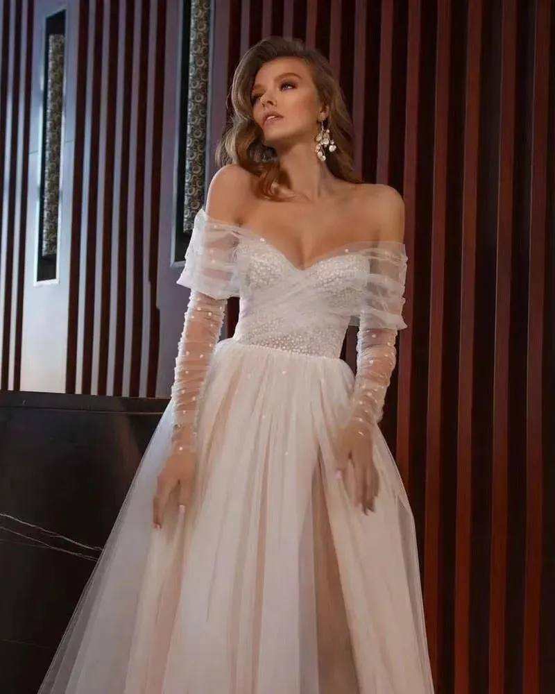 Soft Tulle Boho Wedding Dress Long Sleeves Sweetheart Pearls Bride Gowns Beach Front Split Formal Party Evening Gowns