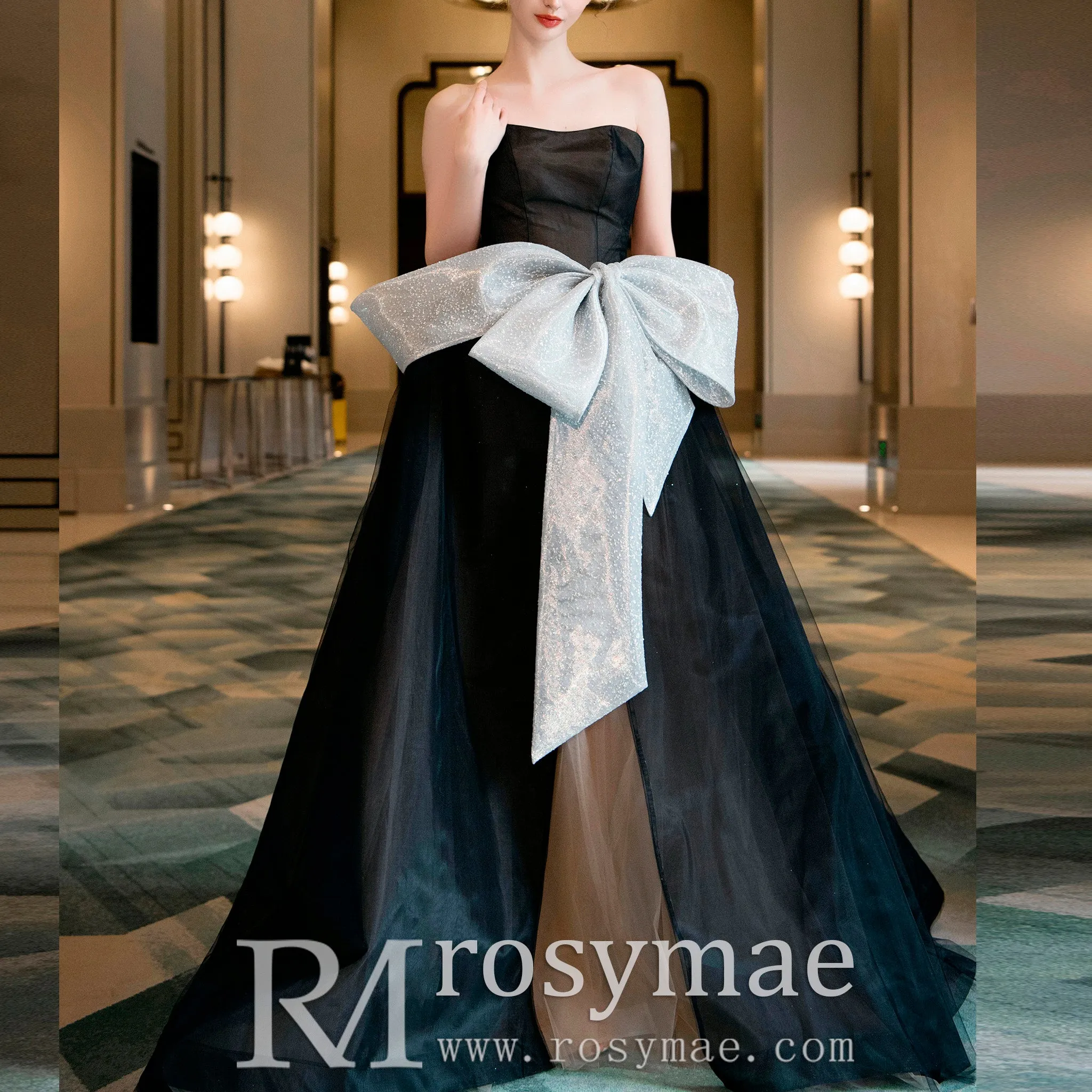 Strapless A-line Black Wedding Dress with Bowknot Waistline