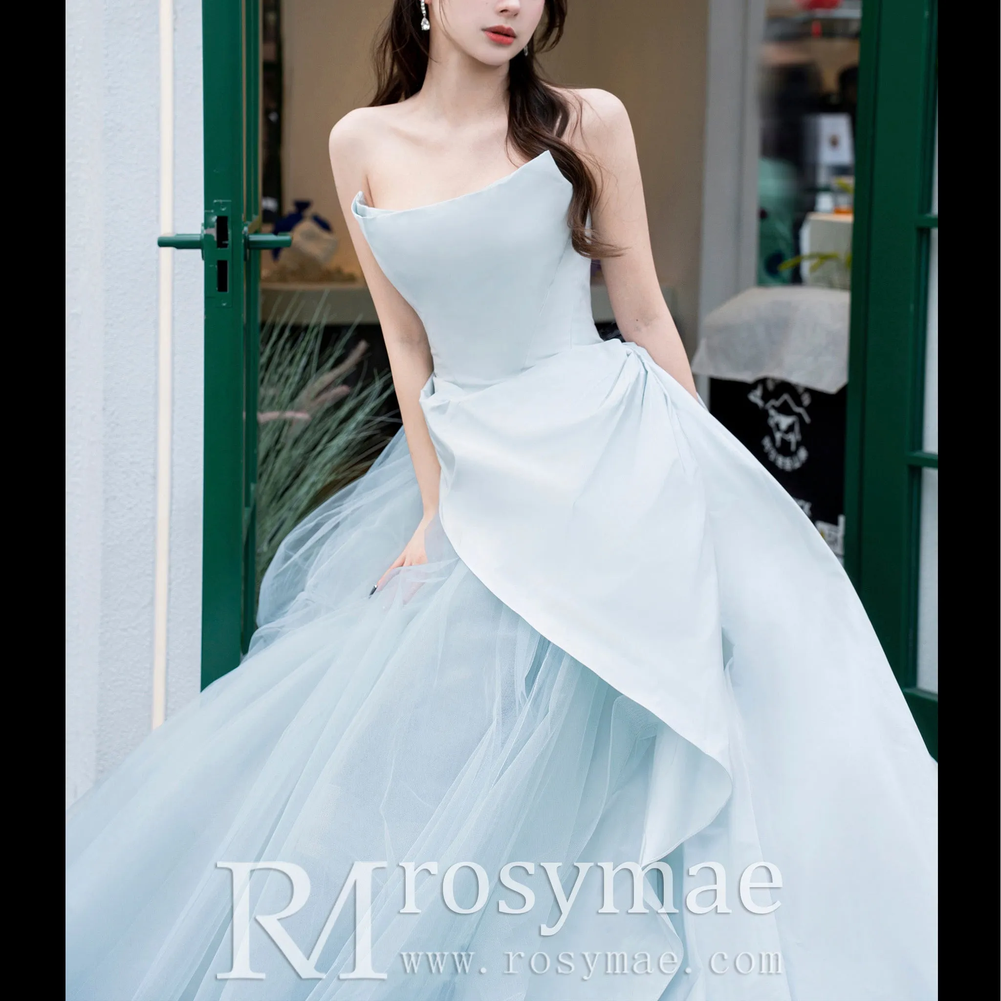 Strapless Baby Blue Ruffle Wedding Dress with Curve Neckline