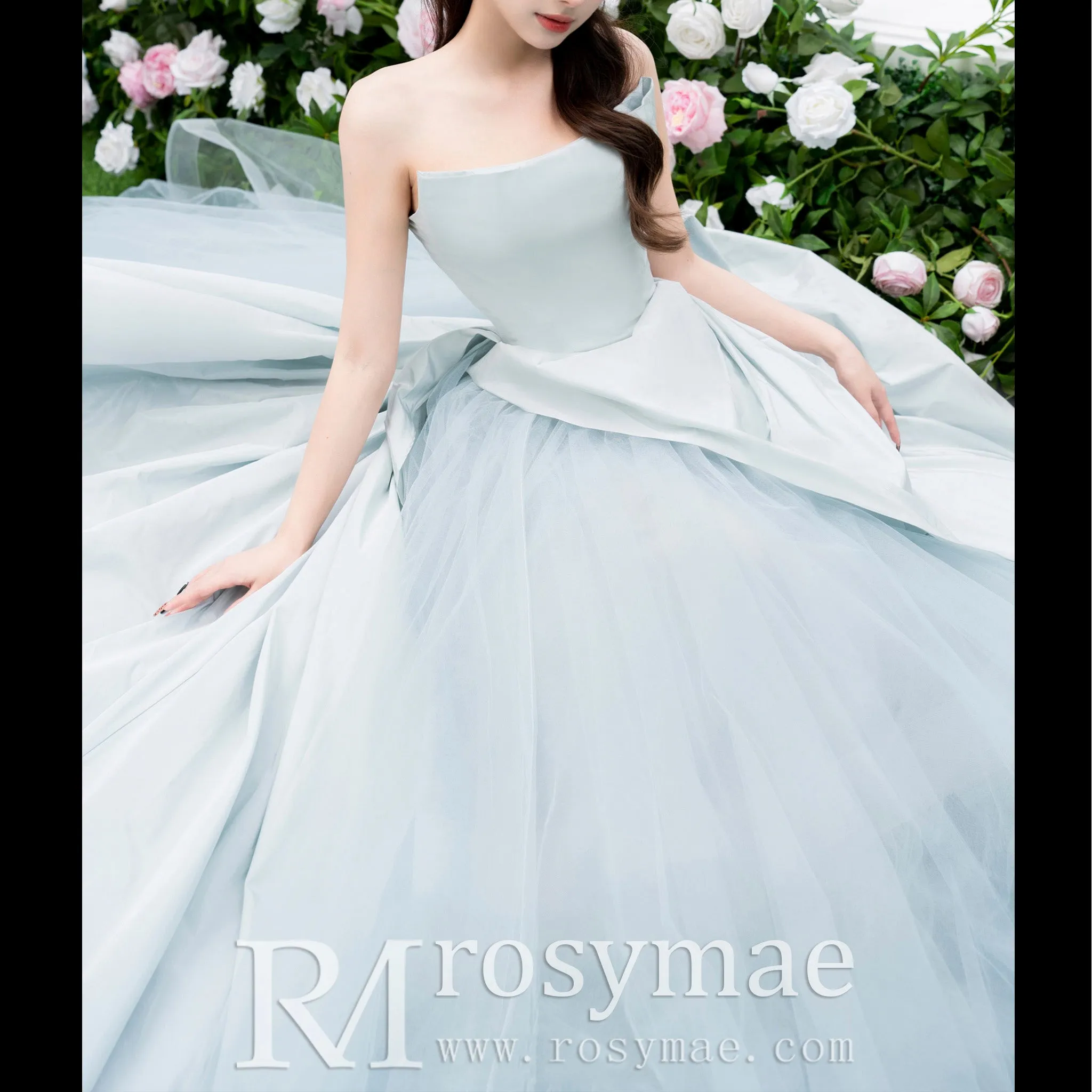 Strapless Baby Blue Ruffle Wedding Dress with Curve Neckline