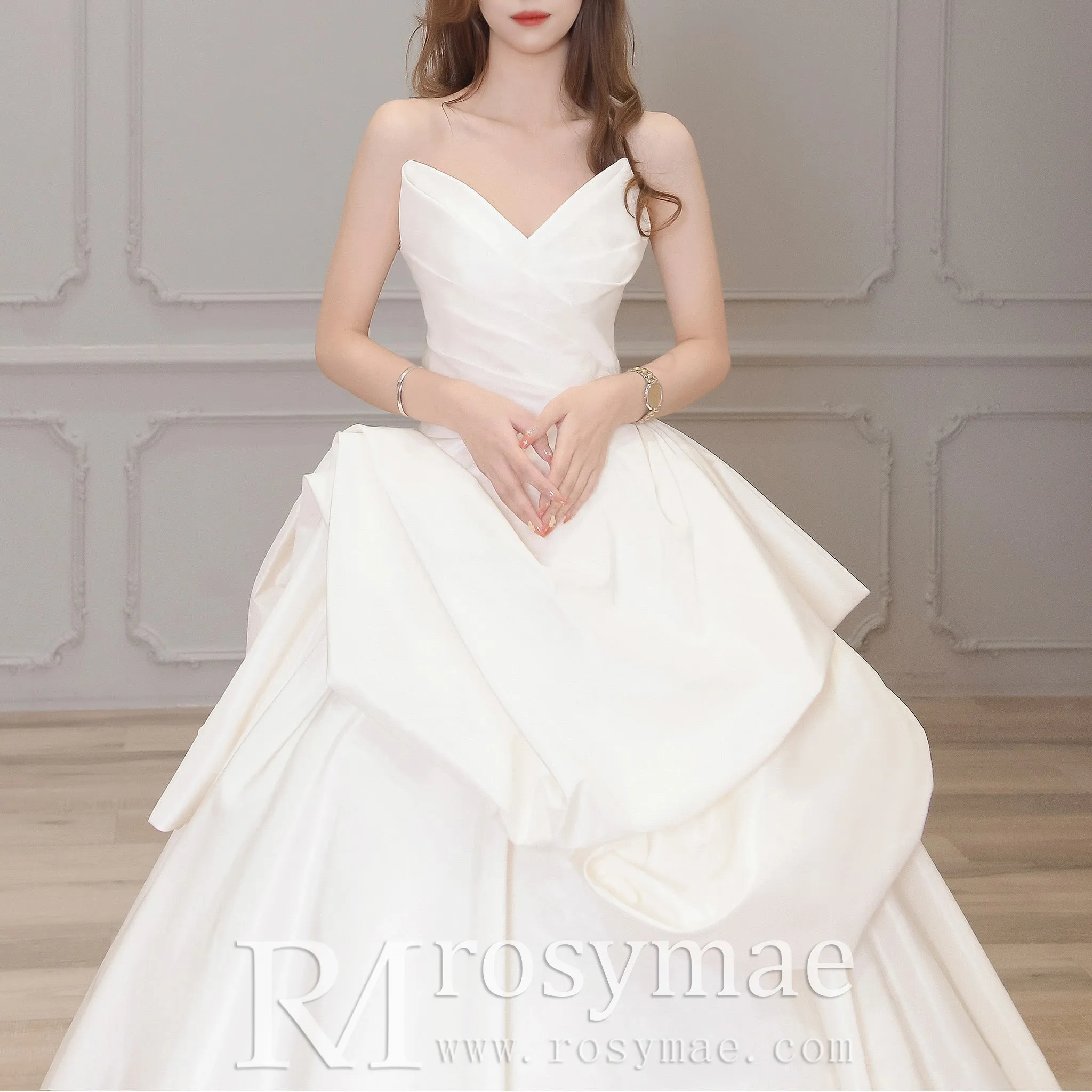 Strapless Ballgown Satin Vneck Wedding Dress with Ruffle Skirt