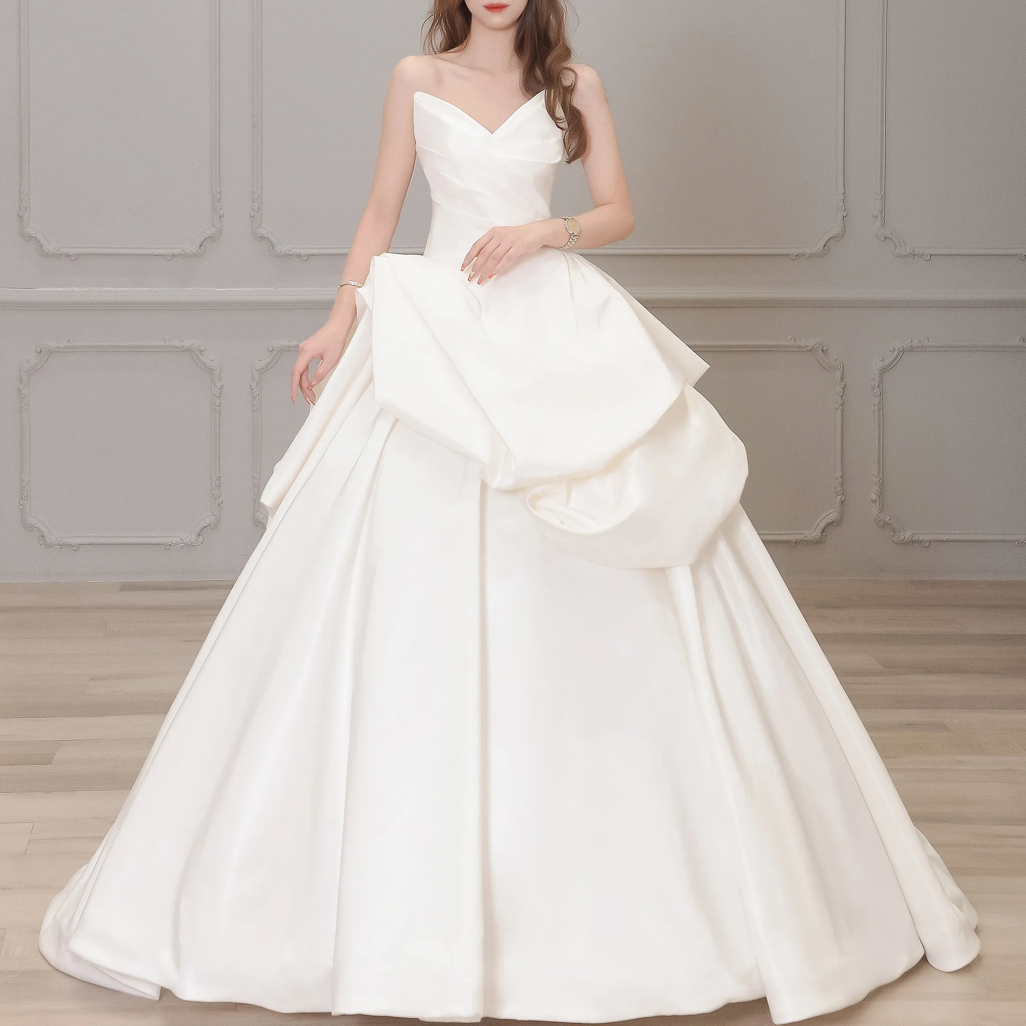 Strapless Ballgown Satin Vneck Wedding Dress with Ruffle Skirt