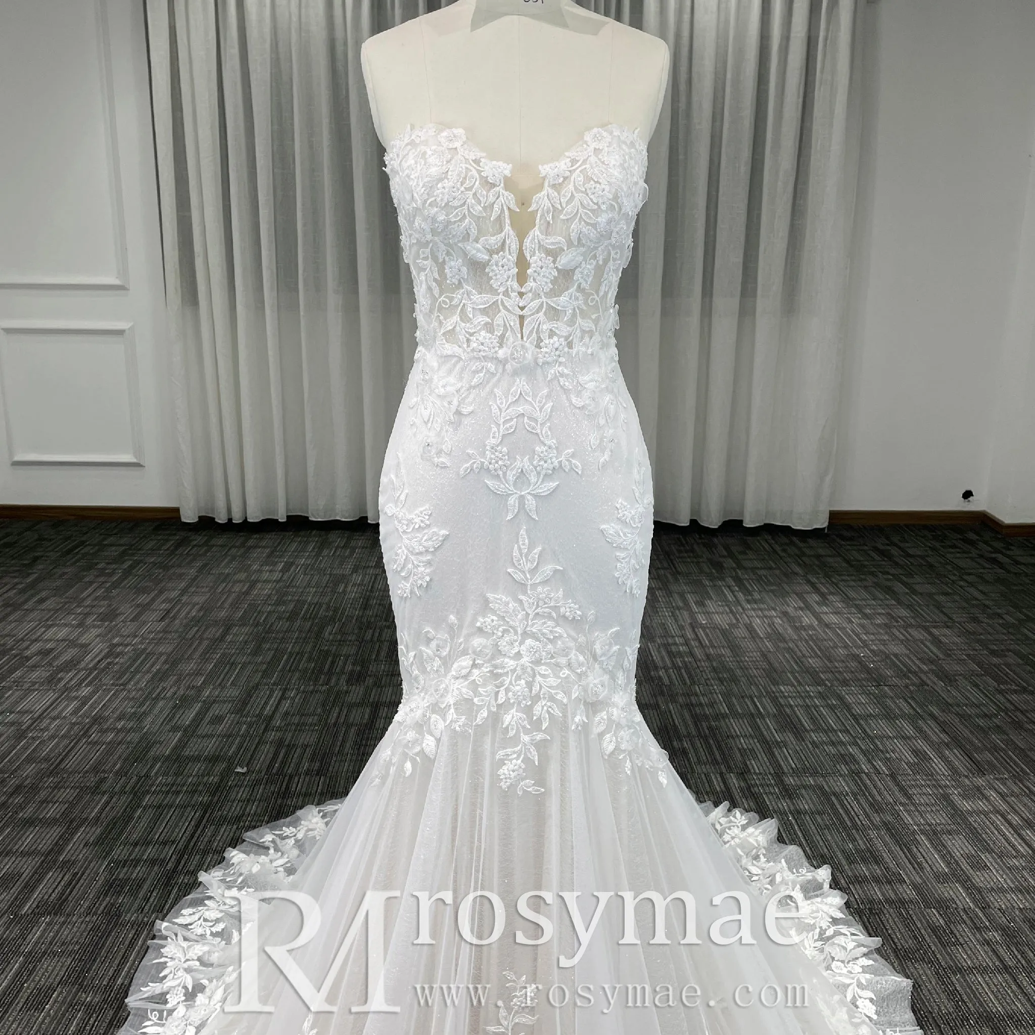 Strapless Lace Trumpet Skirt Wedding Dresses with Sweetheart Neck