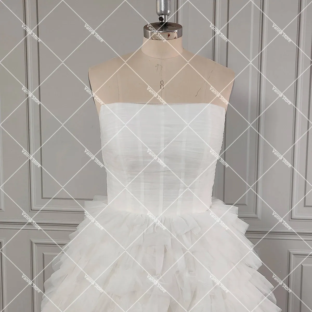 Strapless Mini Length Layered Tulle Wedding Dress Corset Bodice Customized Boning Ruching Tulle Cute Princess Bridal Gowns