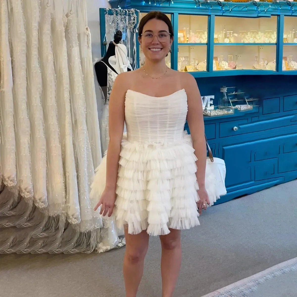Strapless Mini Length Layered Tulle Wedding Dress Corset Bodice Customized Boning Ruching Tulle Cute Princess Bridal Gowns
