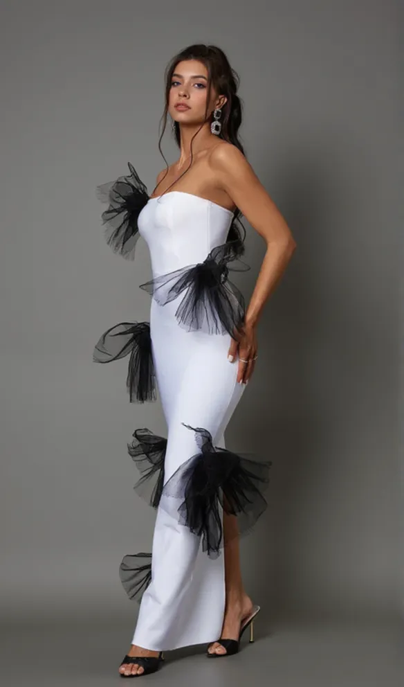 STRAPLESS PLEATED TULLE BOW MAXI DRESS