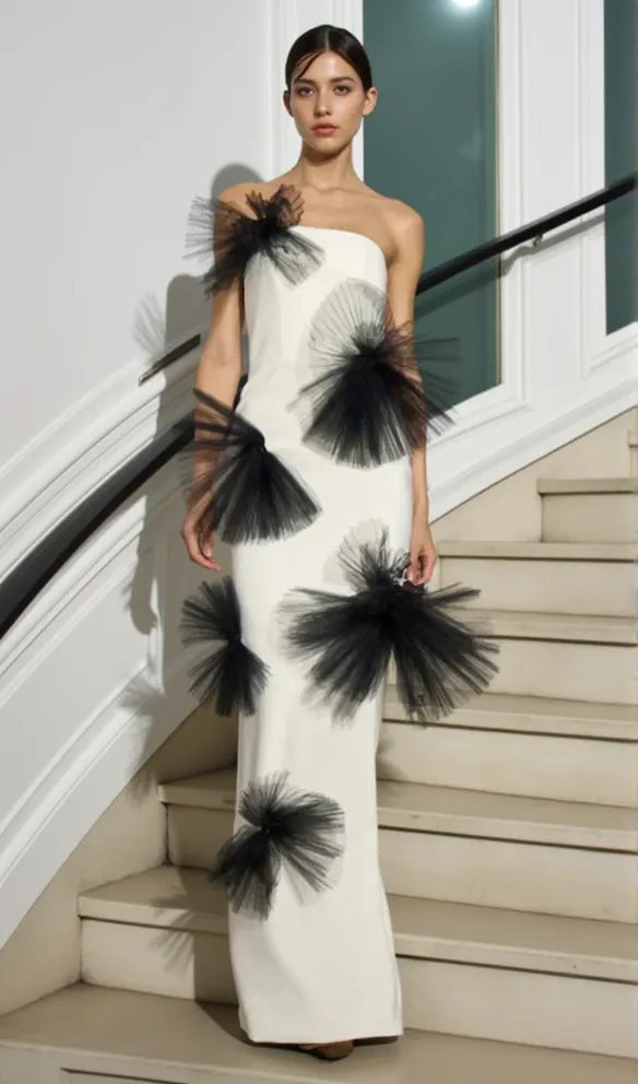 STRAPLESS PLEATED TULLE BOW MAXI DRESS