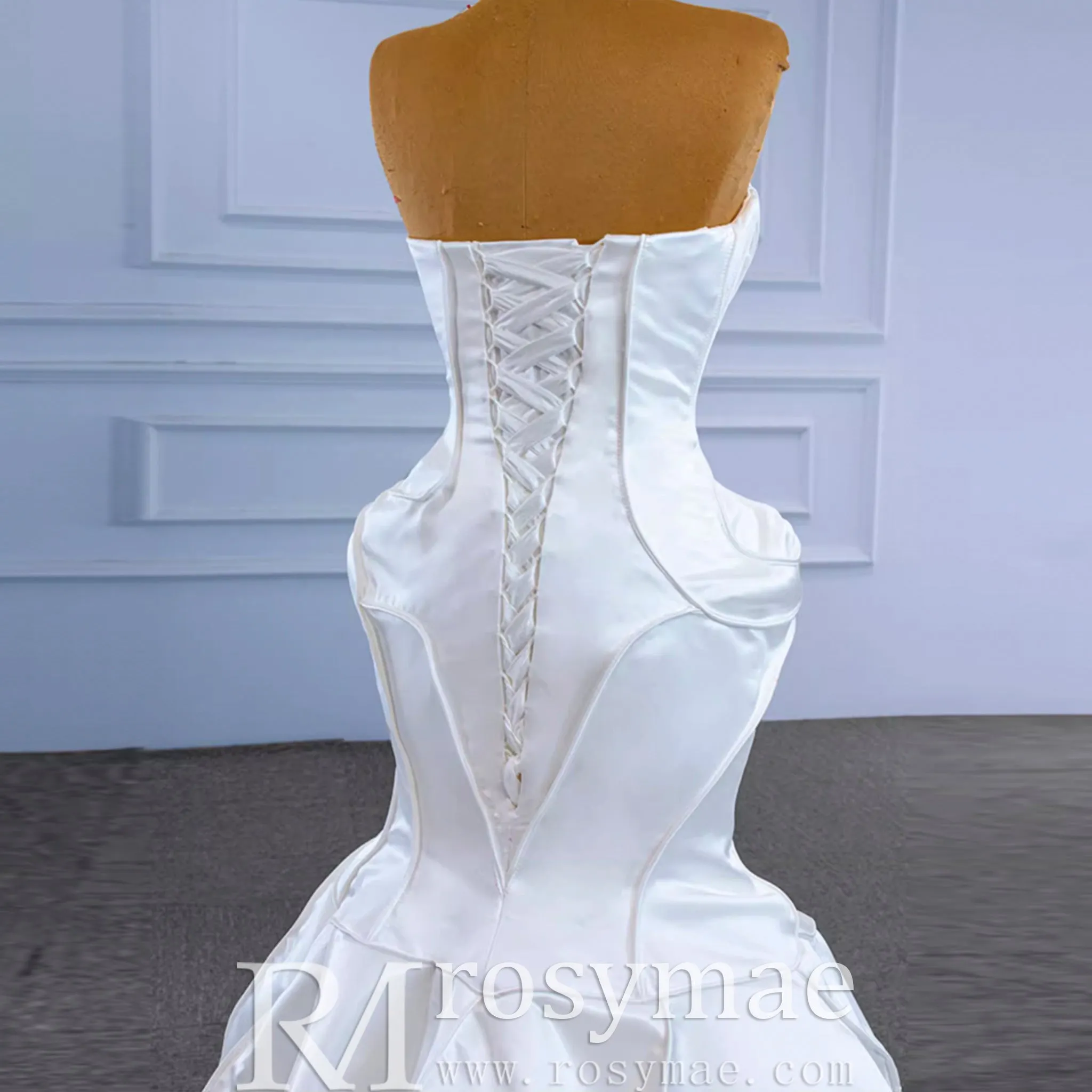 Strapless Unique Design Trumpet Satin Wedding Dress