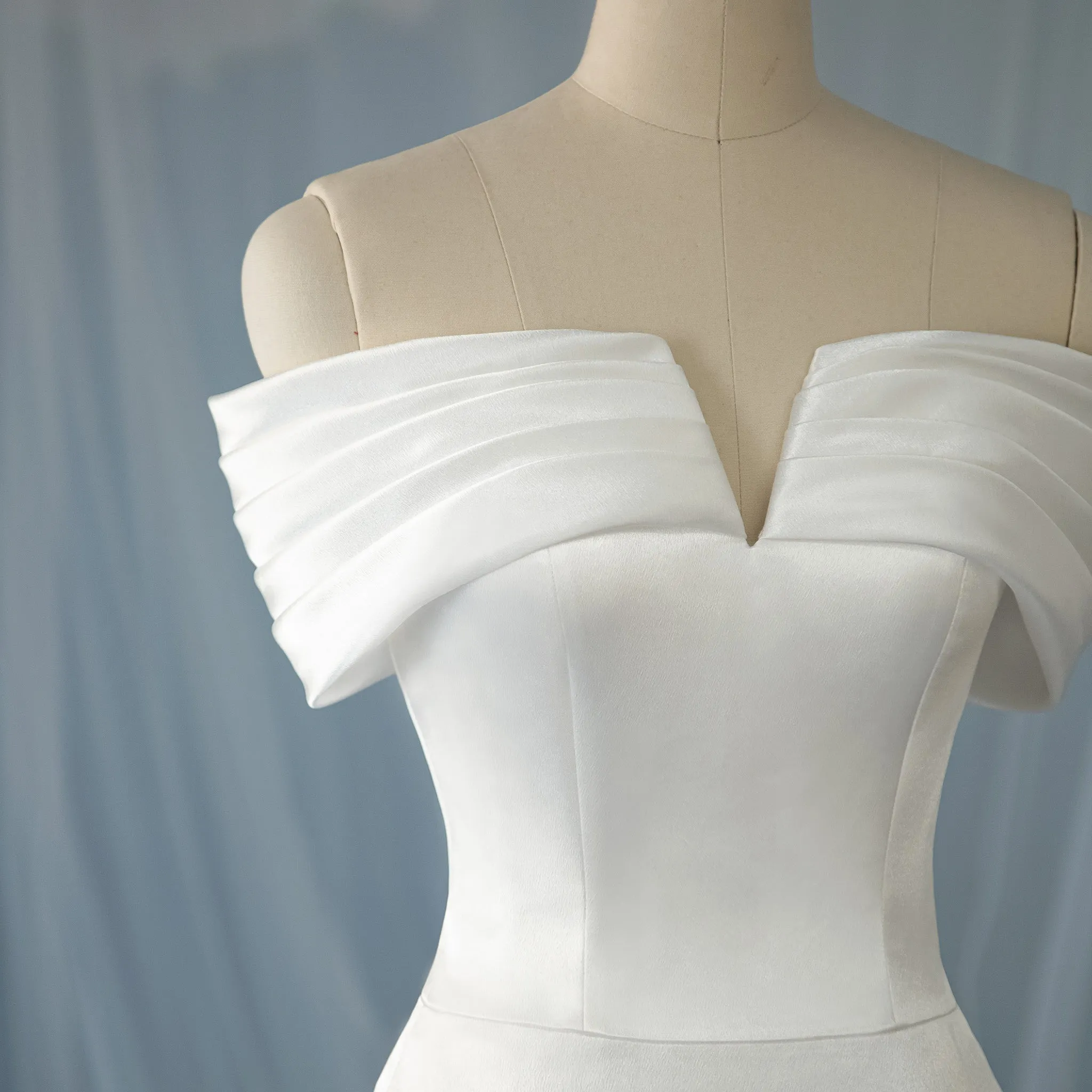 Strapless Vneck Trumpet Satin Wedding Dress Mermaid with Off Shoulder
