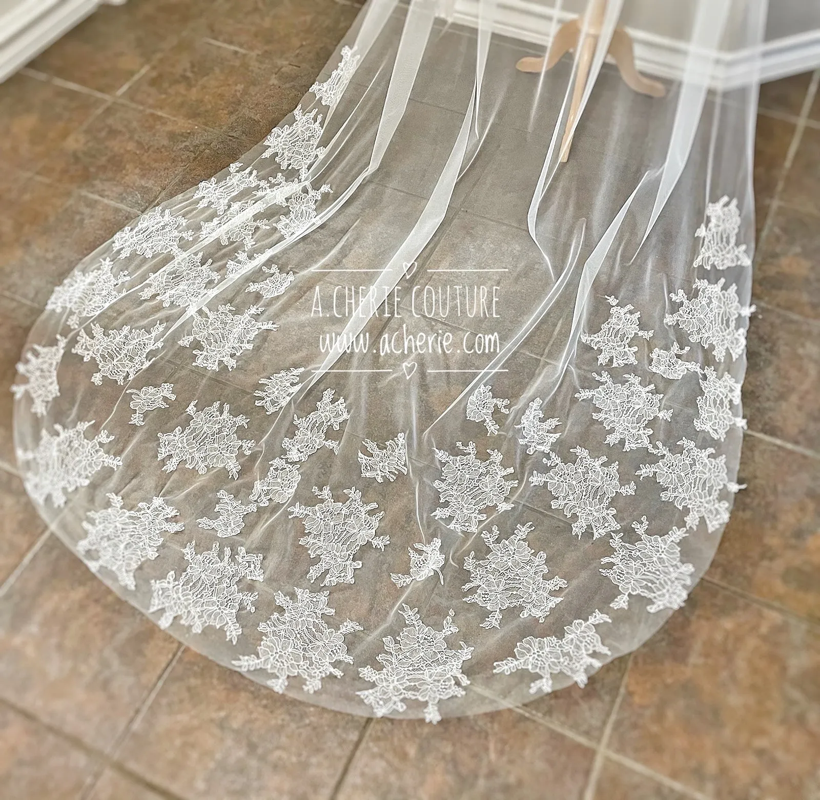 Style CHV06 Chantilly Lace Chapel Veil