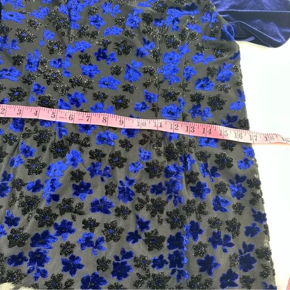 T Tahari Riley Blue Black Floral Shimmer Velvet Short Sleeve Lined Dress NWOT M