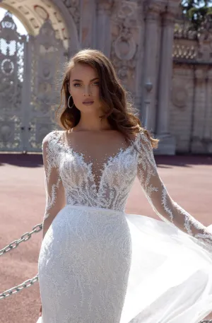 The Elsinara Gown