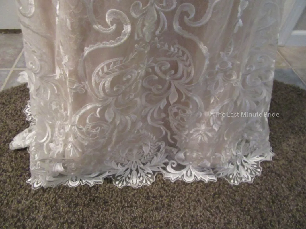 The Last Minute Bride: Emilia