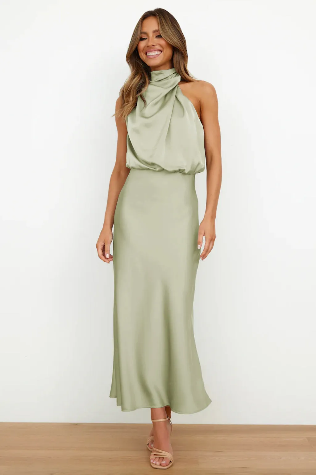 Theresa - Long Dress with Halter Neck