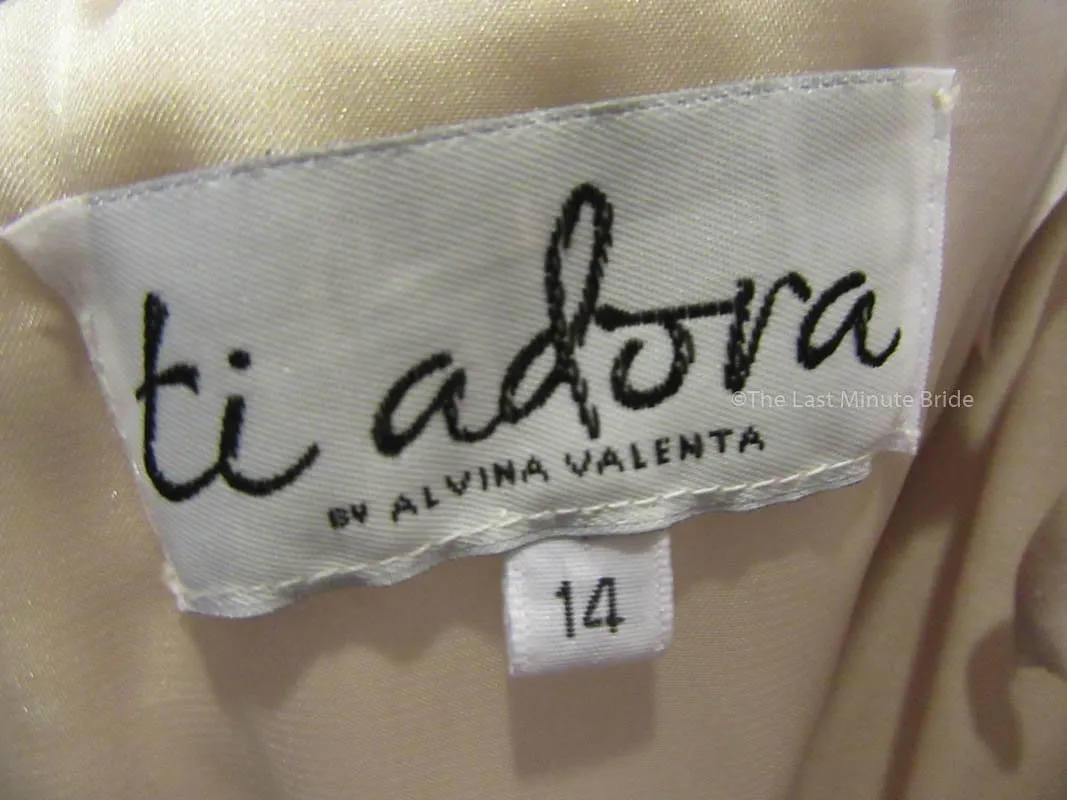 Ti Adora by Alvina Valenta 7607