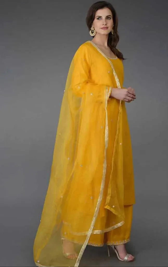 Traditional Mayun Dress