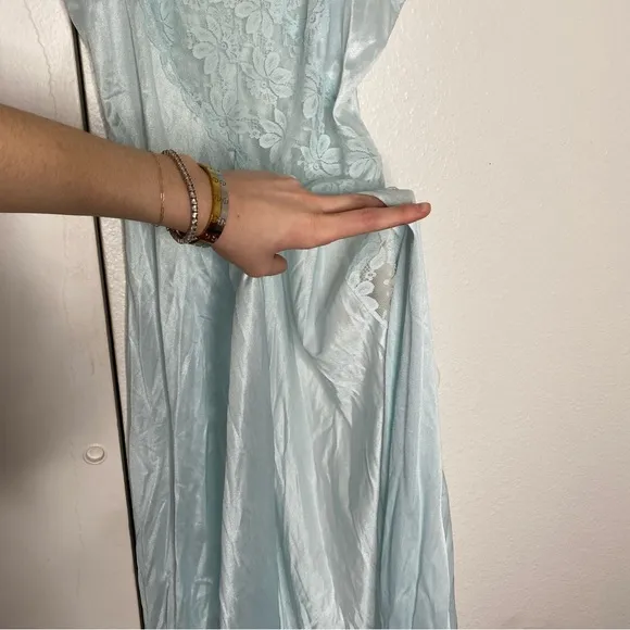 TWO PIECE VINTAGE 1980s BRIDAL VAL MODE LACE BABY BLUE LINGERIE SET SIZE SMALL