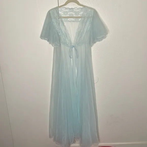TWO PIECE VINTAGE 1980s BRIDAL VAL MODE LACE BABY BLUE LINGERIE SET SIZE SMALL