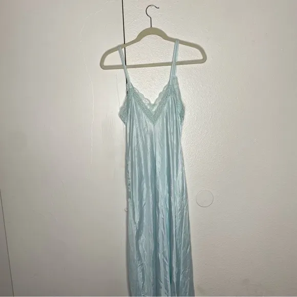 TWO PIECE VINTAGE 1980s BRIDAL VAL MODE LACE BABY BLUE LINGERIE SET SIZE SMALL
