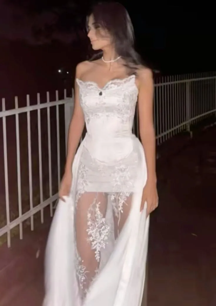 Unique Strapless Sheath Lace Satin Chic Wedding Dress Long Party Dress, D311