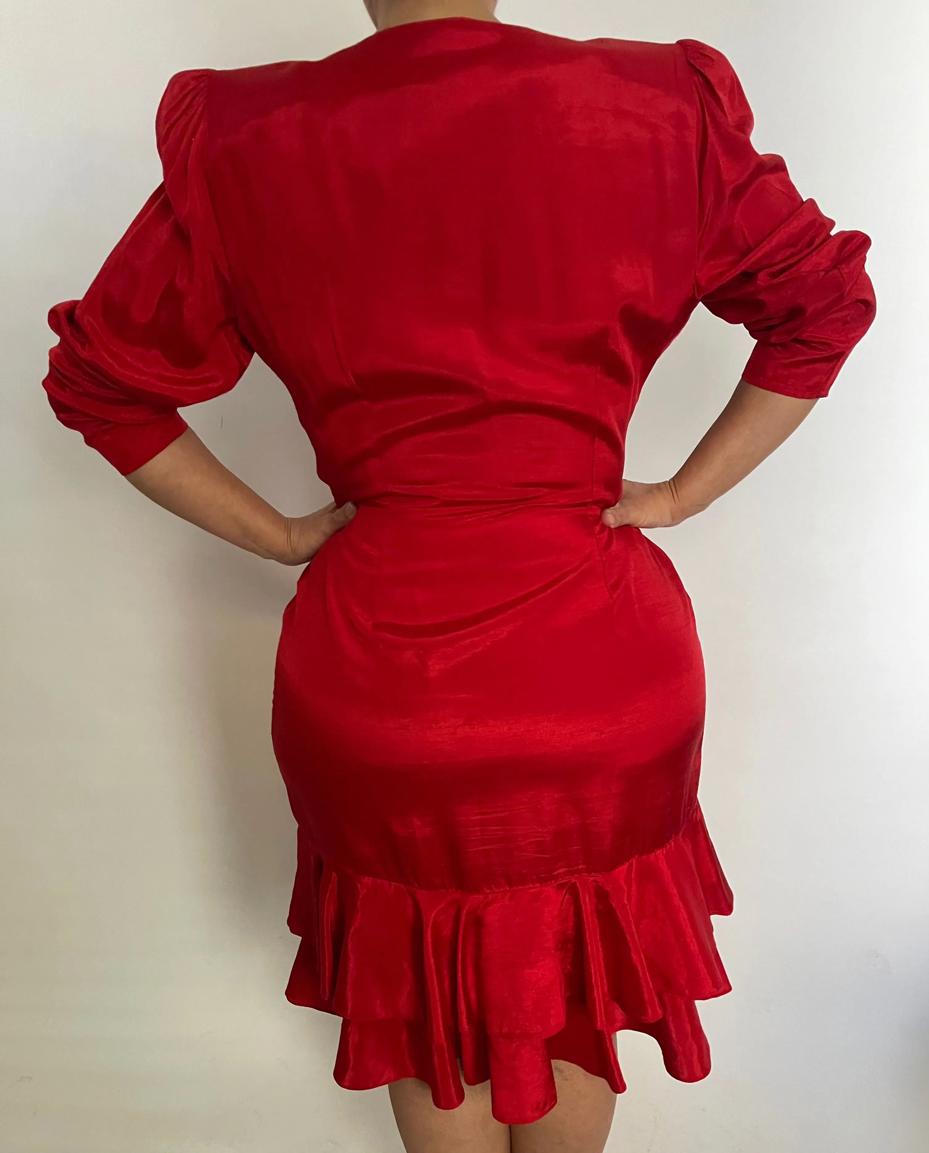 VINTAGE DUPIONI SILK RED LONG SLEEVE RUCHED FRONT DRESS - SIZE M
