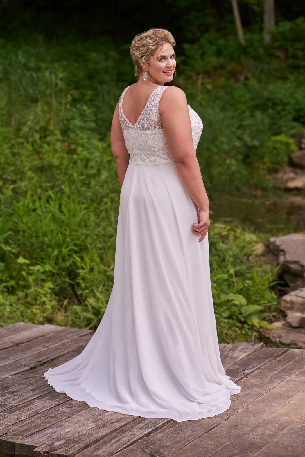 Viola Wedding Dress <br> SC5350