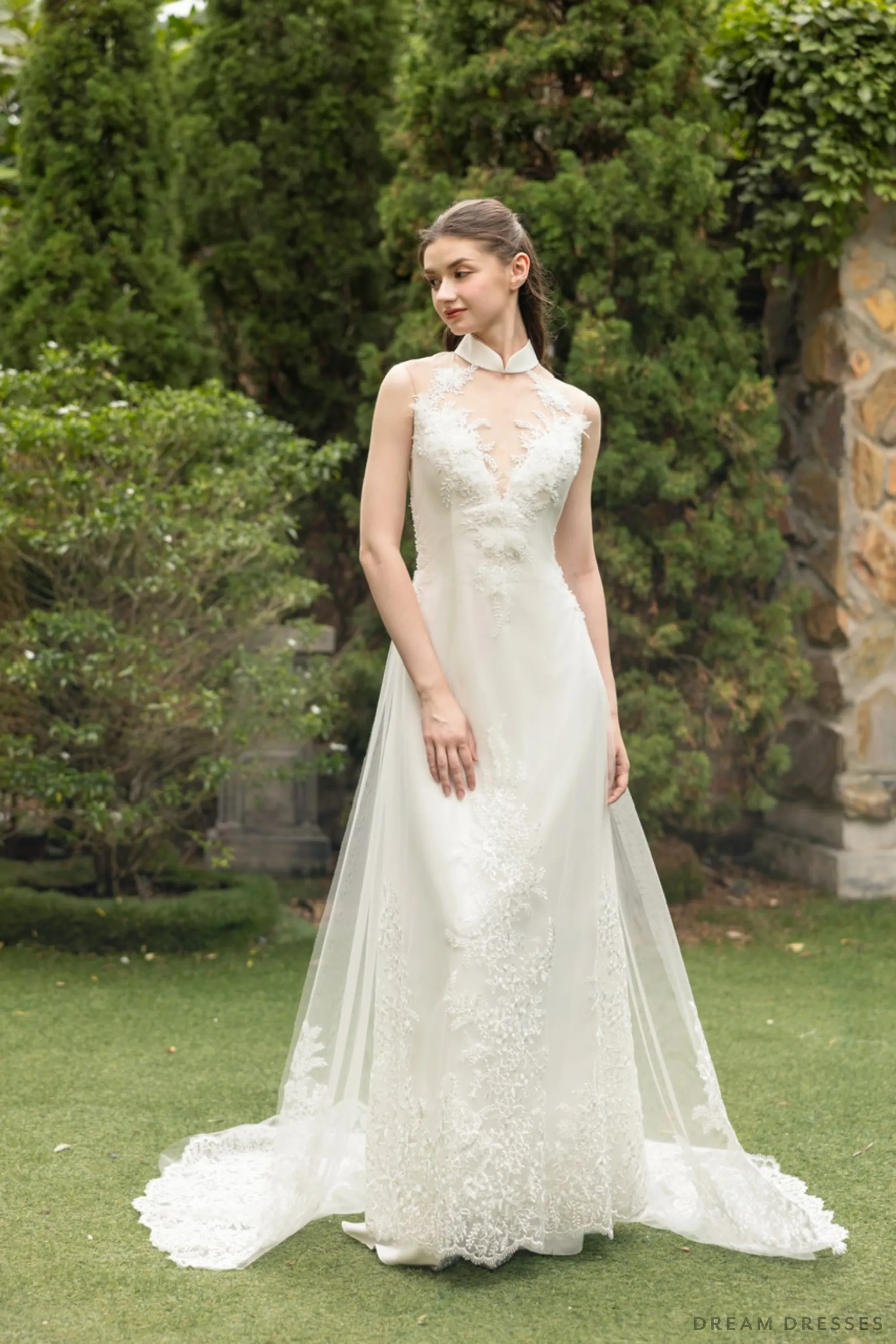 White Ao Dai | Modern Vietnamese Bridal Dress with Couture Lace (#KINA)