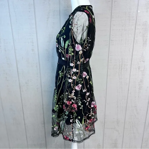 Womens Floral Embroidered Cocktail Dress Size M Sheer Zip Fairy Grunge Black